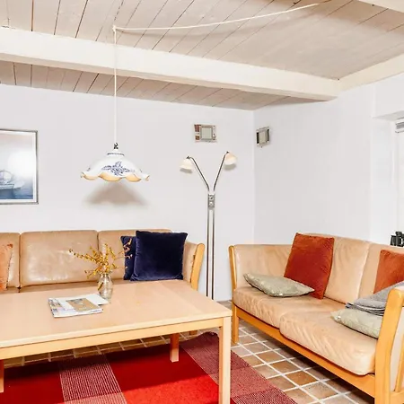 Xv Tatil Evi *
